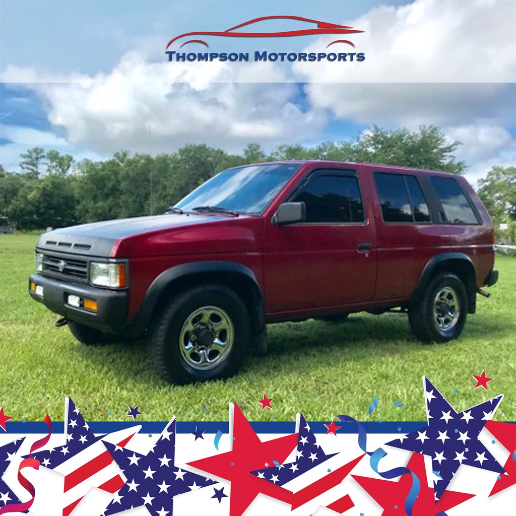 1995 Nissan Pathfinder's photo